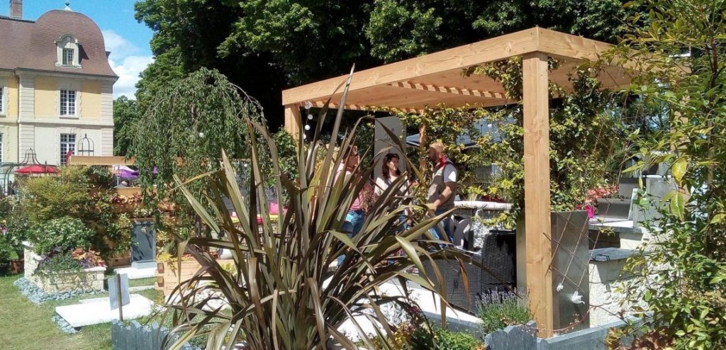 Pergola à lames orientées 